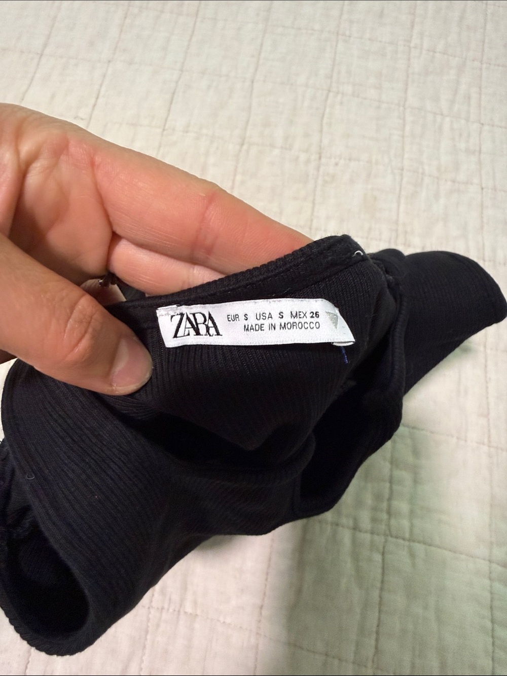 Zara Black Ribbed V-Notch Crop Top - Picture 3 of 4